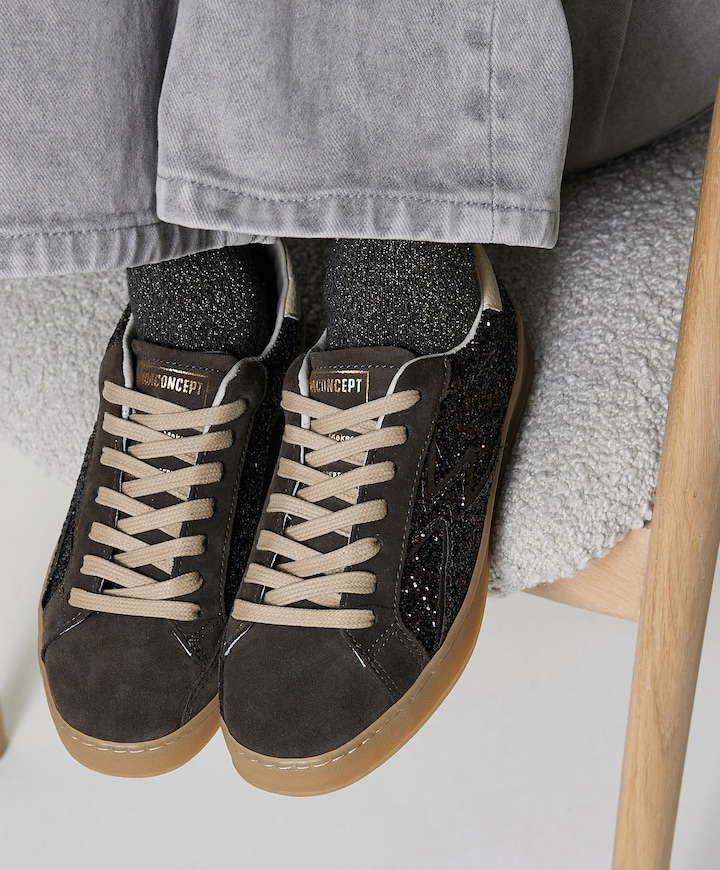 Sneakers bruin