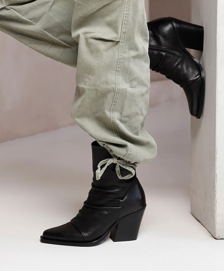 Gioia Stella enkellaarzen zwart