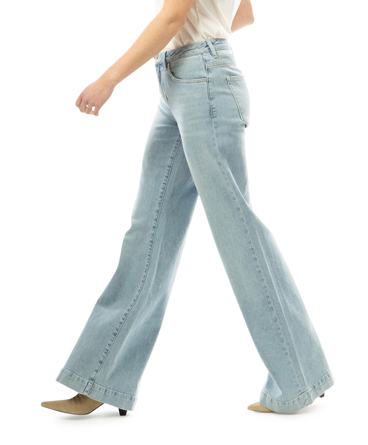 249/32 col.5124_Celia dames jeans blauw