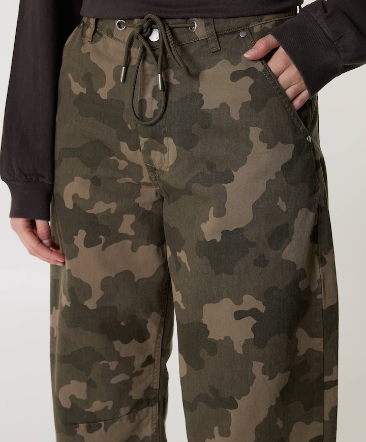 Camouflage MWFroda dames bermuda beige
