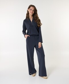Regular length with straight wide leg broek grijs