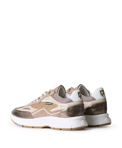 sneakers goud