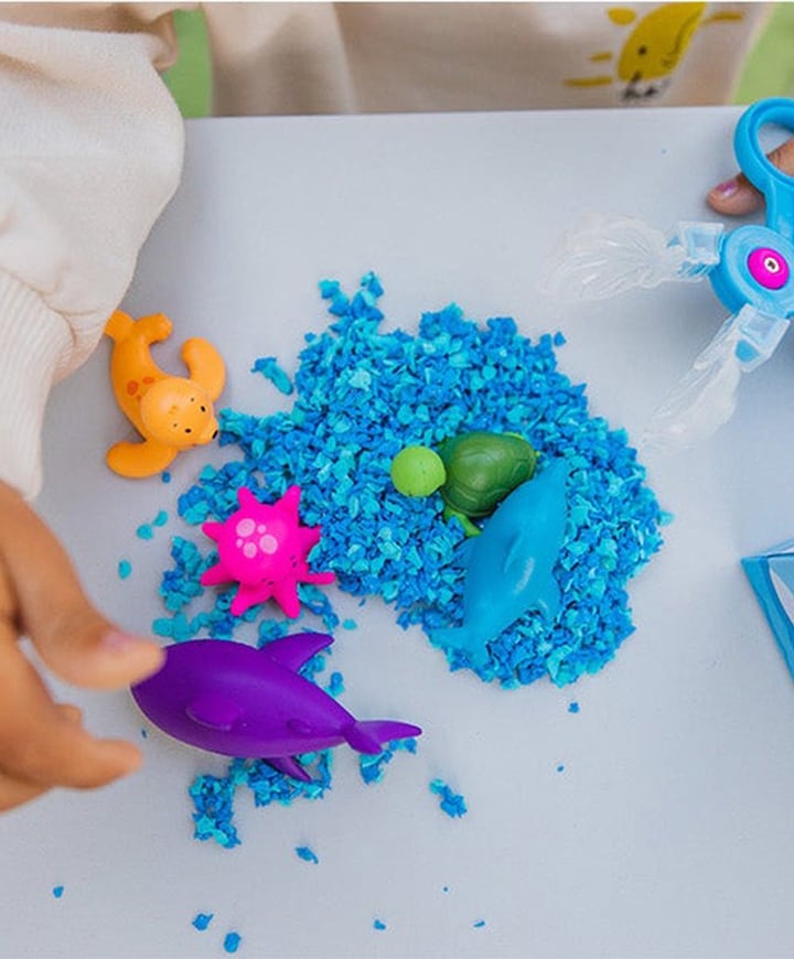 Playfoam pluffle hide & seek