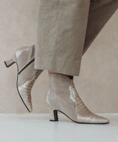 dames enkellaarzen beige