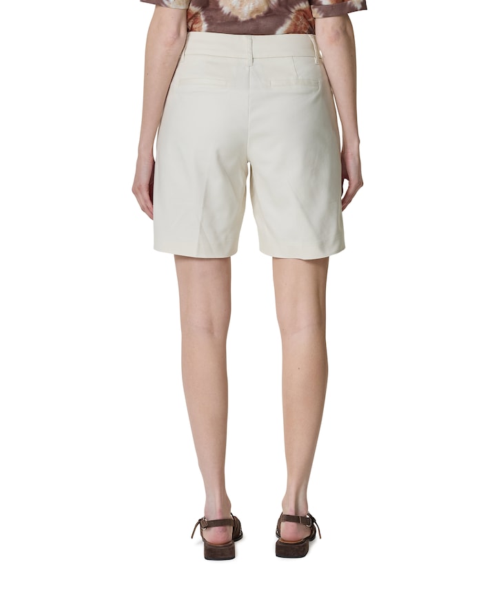 Ava L8 inch dames korte broek ecru