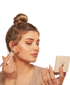 Bronzer beige