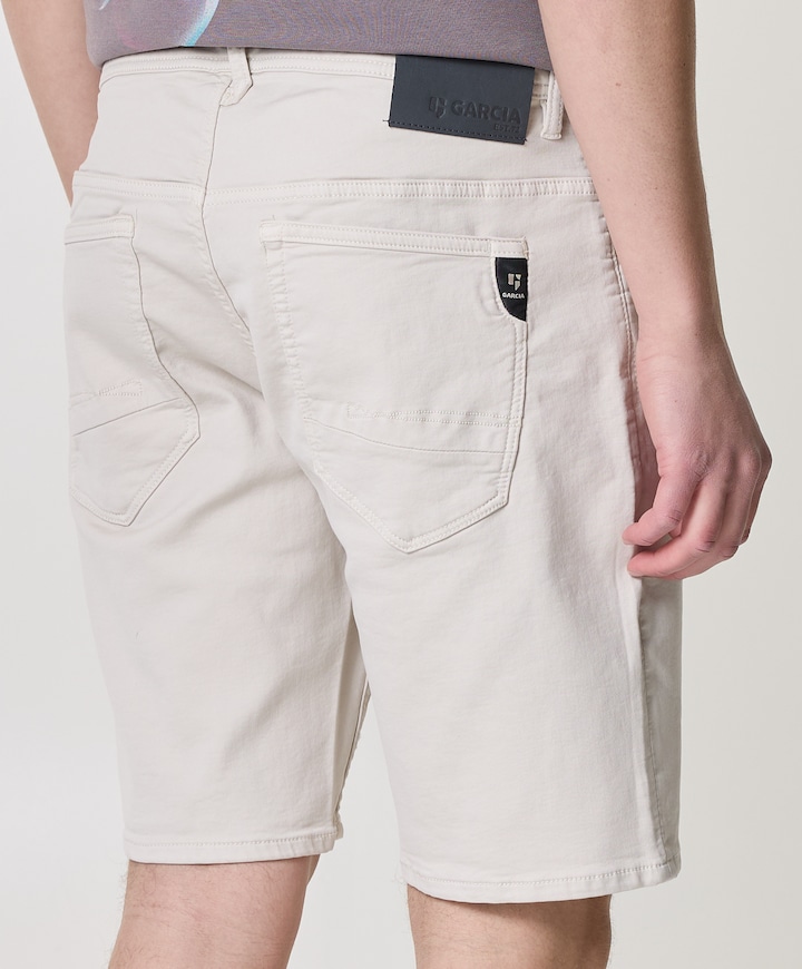 615 col.7158_Russo short heren korte broek beige