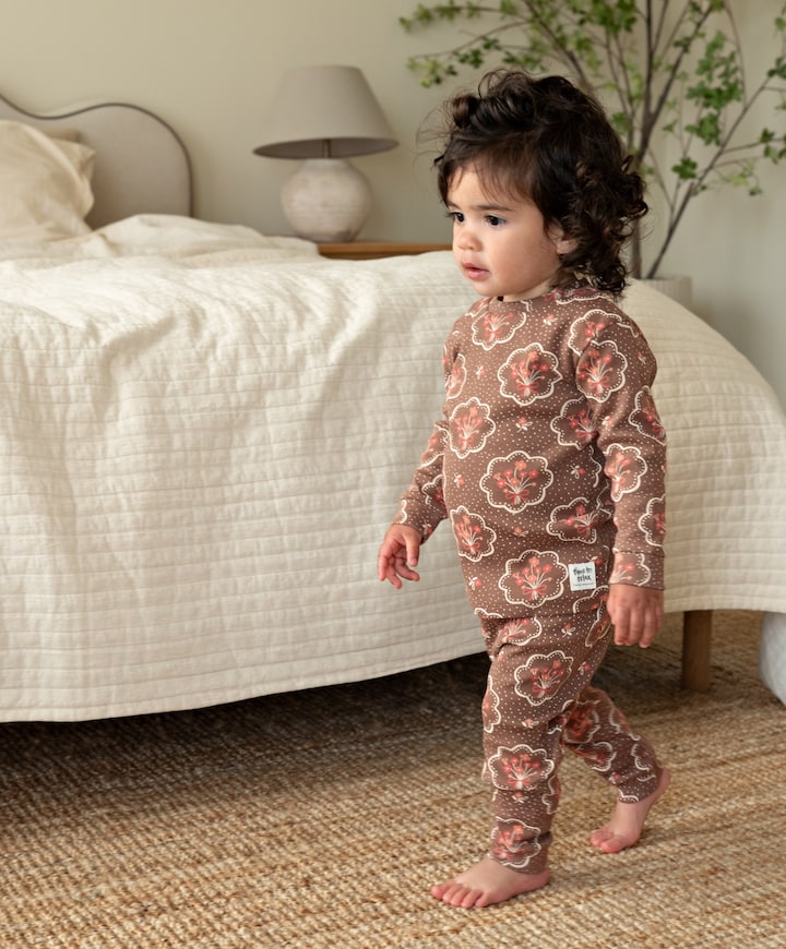 Meisjes pyjamaset bruin