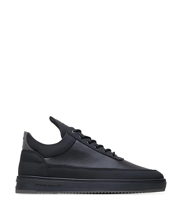 Low Top Tech Crumbs sneakers zwart