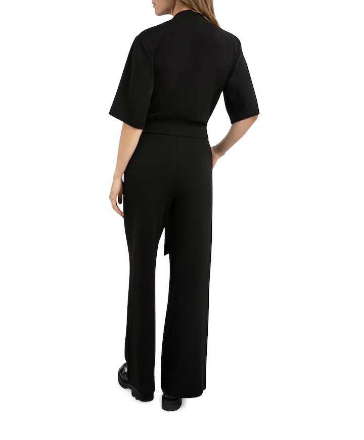 With short sleeves dames jumpsuit zwart