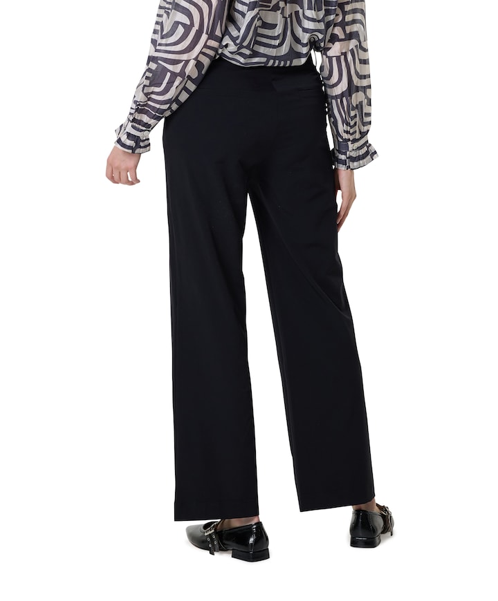 PATRICE SHORT LENGTH TRAVEL broek zwart