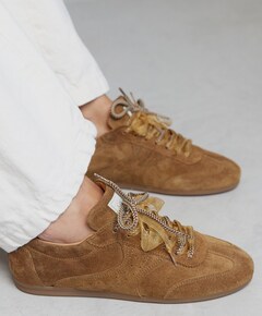 June Haylee dames sneakers bruin