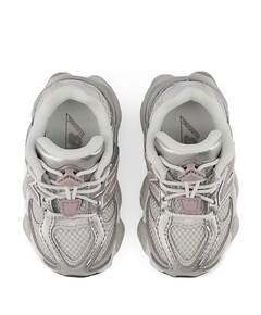 9060 uniseks sneakers  grijs