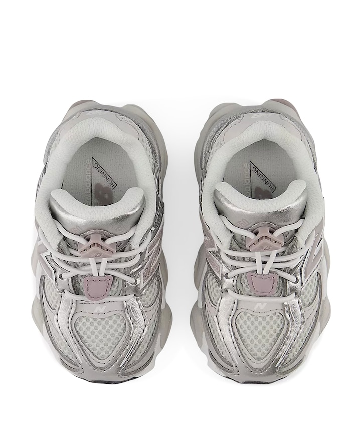 9060 uniseks sneakers  grijs