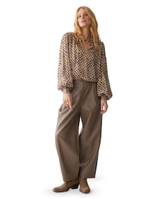 Balloon trouser Soft faux leather dames broek beige
