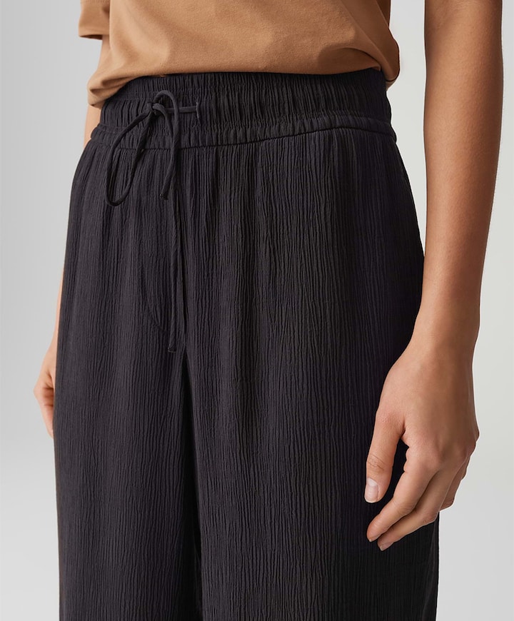 Marou crinkle dames broek bruin