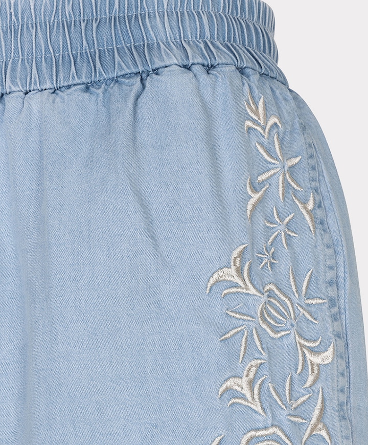 Embroidery chambray dames korte broek blauw
