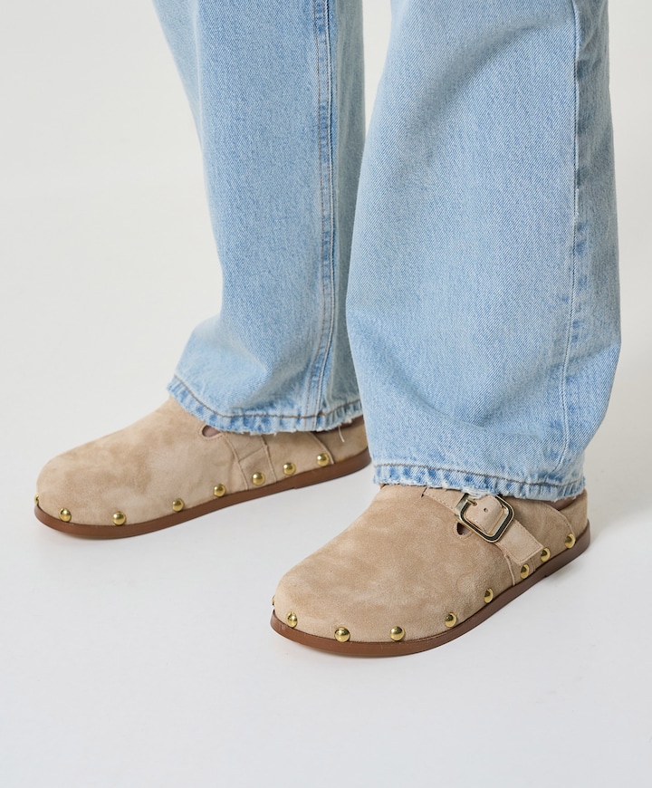 clogs beige