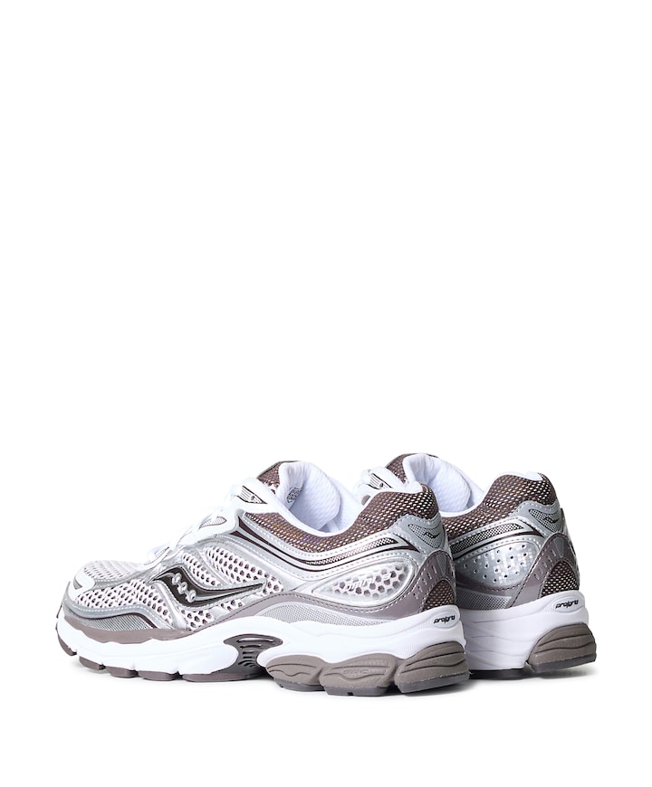 Progrid Omni 9 heren sneakers bruin