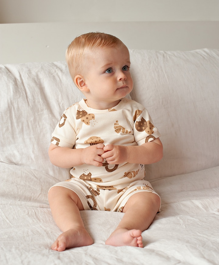 Jongens pyjamaset ecru