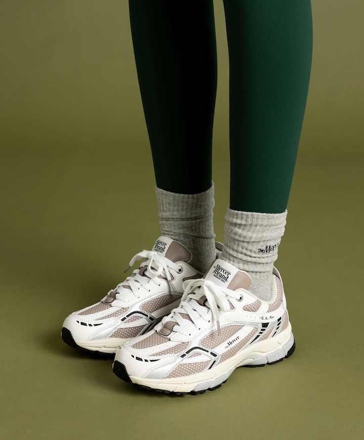 The Re-Run White Silver dames sneakers beige