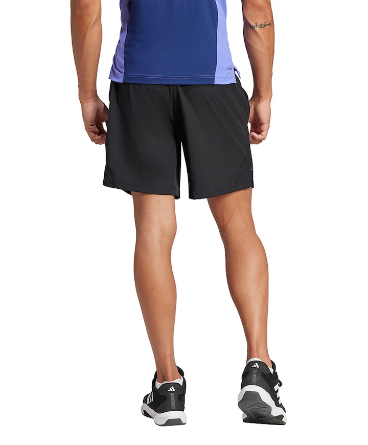 short zwart