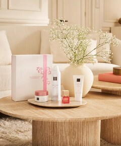 The Ritual of Sakura gift set M