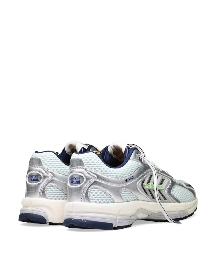 The Re-Run Evo dames sneakers zilver