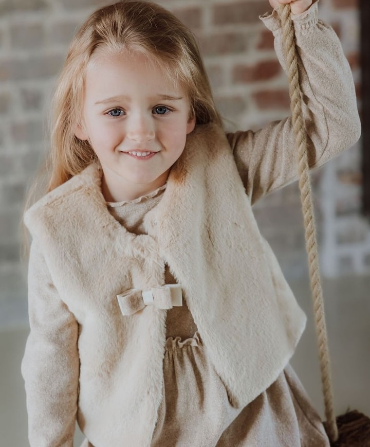 Meisjes gilet beige
