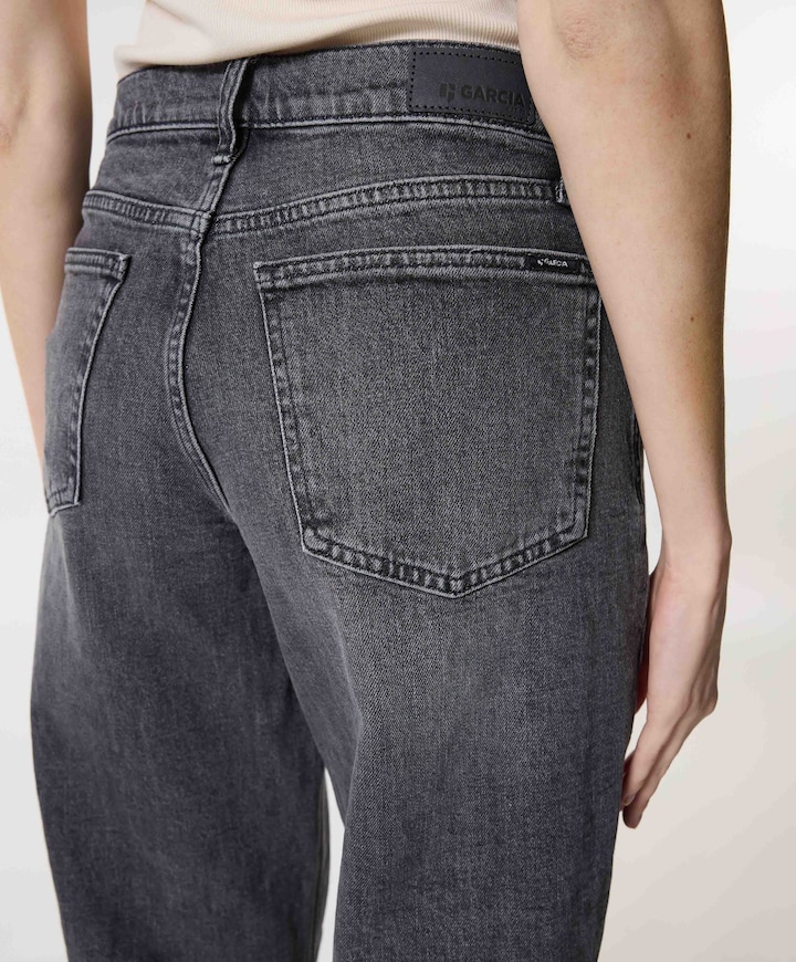 282/32 col.3771_Chyla dames jeans grijs