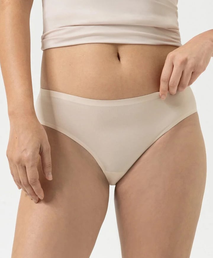 Dames string beige
