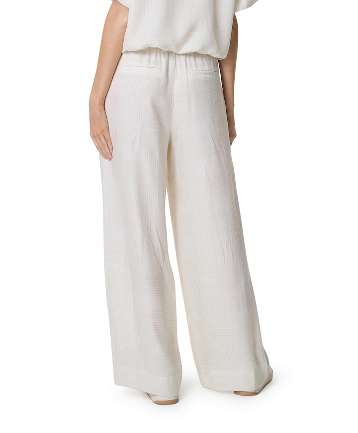 Regular length wide leg dames broek ecru