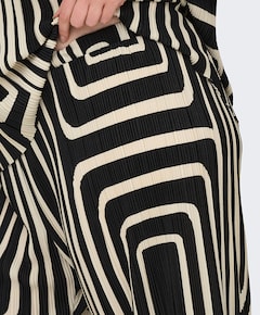 CARRAVENNA PLISSE AOP JRS NOOS dames broek zwart