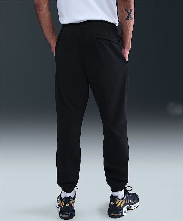 M Nk Club Bb Cuff Pant heren broek zwart