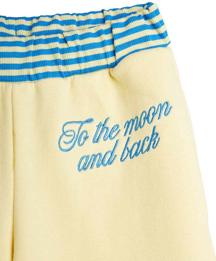 To the moon sweatshort meisjes korte broek geel