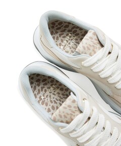 Ross Jaden Deblon (L) sneakers beige