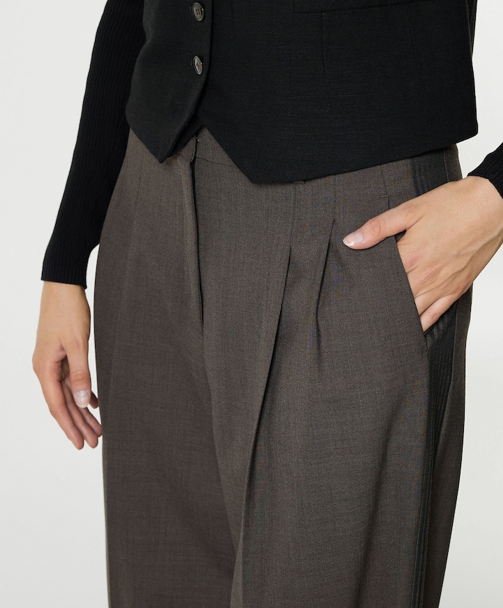 Emilie track broek bruin