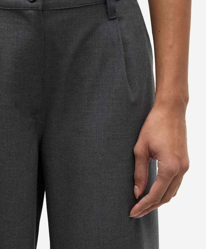 SAHARPER PLEAT 16054 dames korte broek blauw