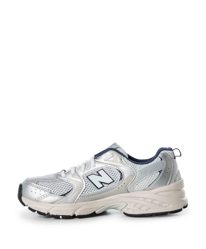 530 sneakers wit
