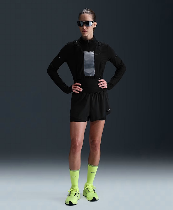 Nike Swift Women's Dri-fit Mid-rise dames short zwart