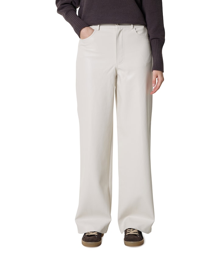 Regular length straight leg PU pants dames broek ecru