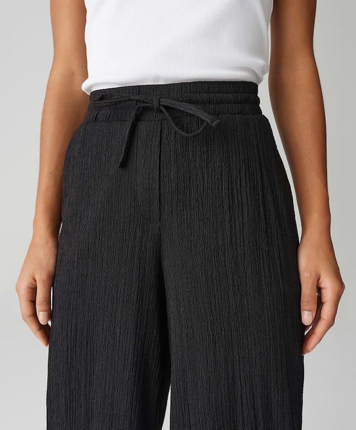 Mileni crinkle dames broek zwart