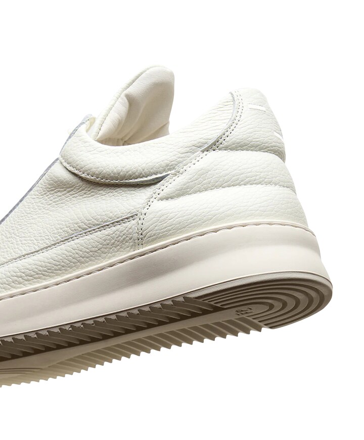 Low Top Grain dames sneakers ecru