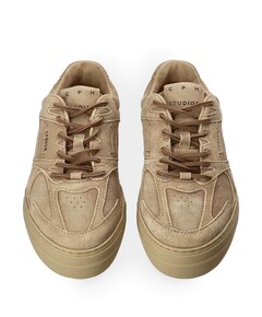 sneakers beige