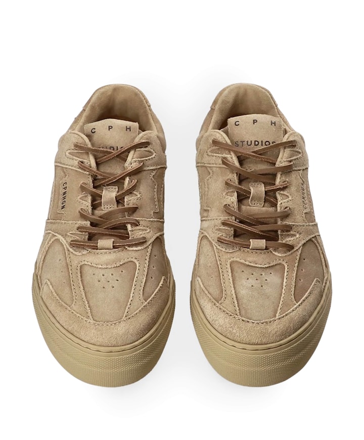 sneakers beige