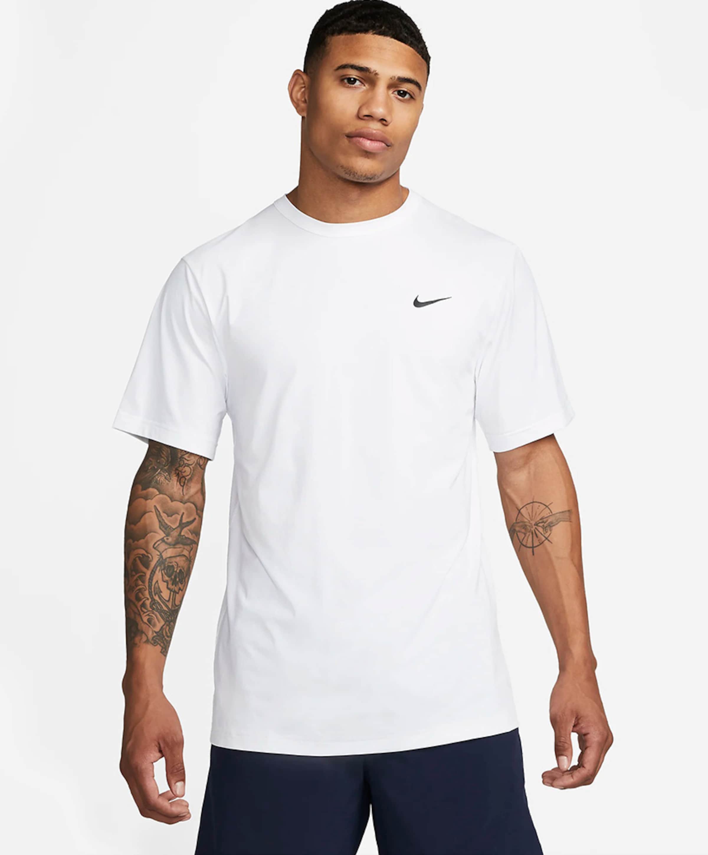 nike the tee shirt
