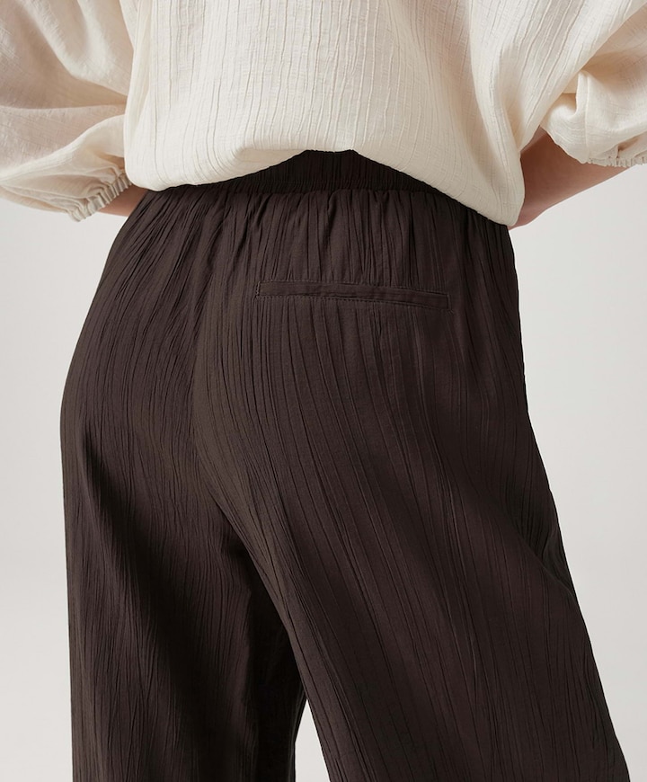 Marou crinkled dames broek bruin