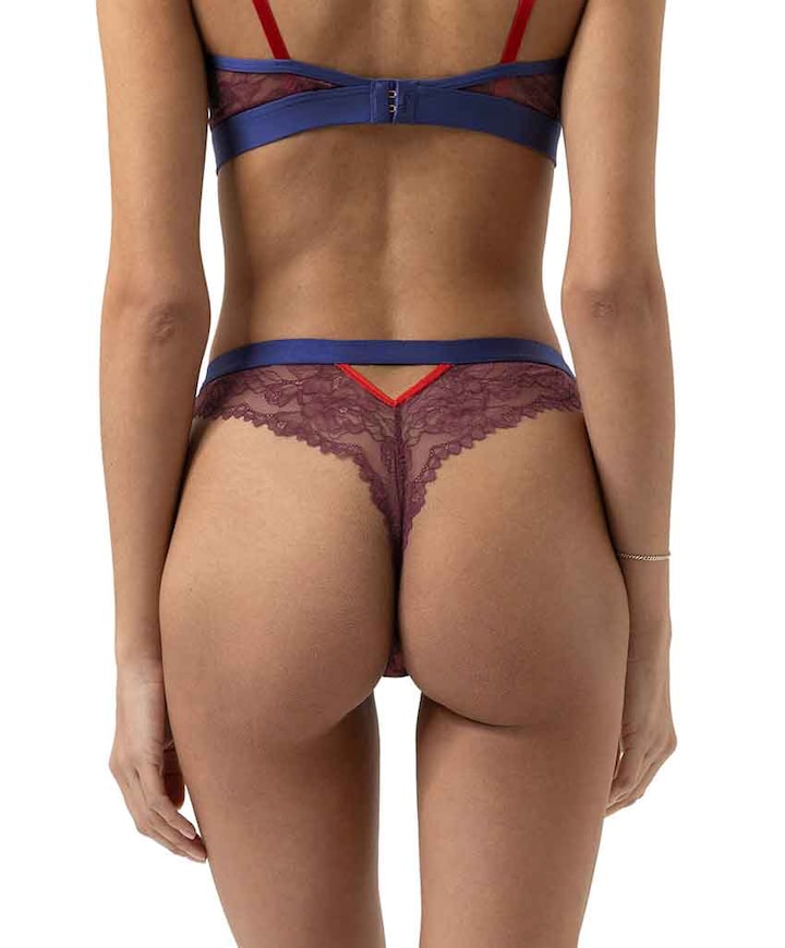 String bordeaux