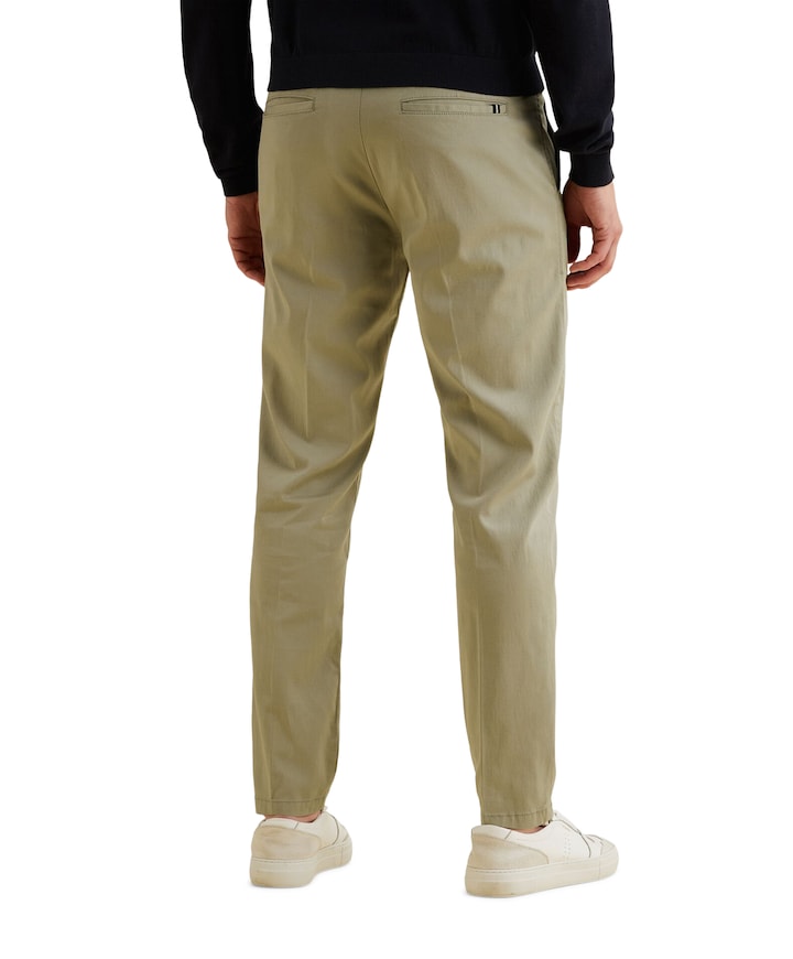 V35 RELAXED CHINO SOFT STRETCH TENCEL heren broek groen