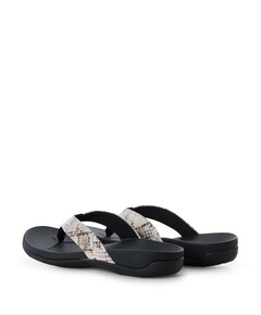 2402 slipper zwart